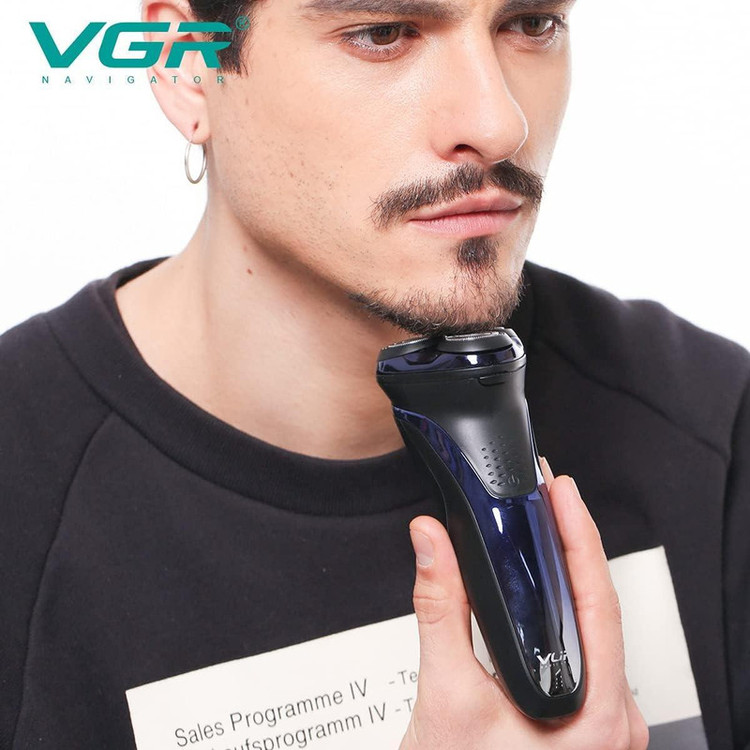 ماشین اصلاح موی صورت وی جی آر مدل V-306 با تیغه استیل ضد زنگ🔥 پک اصلی ارسال با پست پیشتاز 📦و تحویل فوری یک روزه به پست📥 ، همراه بسته بندی ضد ضربه 📦، محصول کاملآ پلمپ و وکیوم با جعبه سالم بدون آسیب 🎁و هفت روز ضمانت بازگشت وجه درصورت عدم رضایت 🔃✅